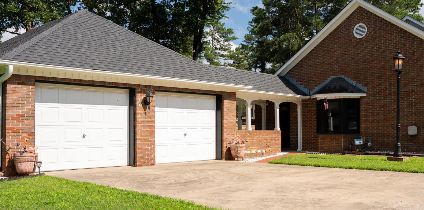 Home in Pine Bluff, AR 71603 — photo 2