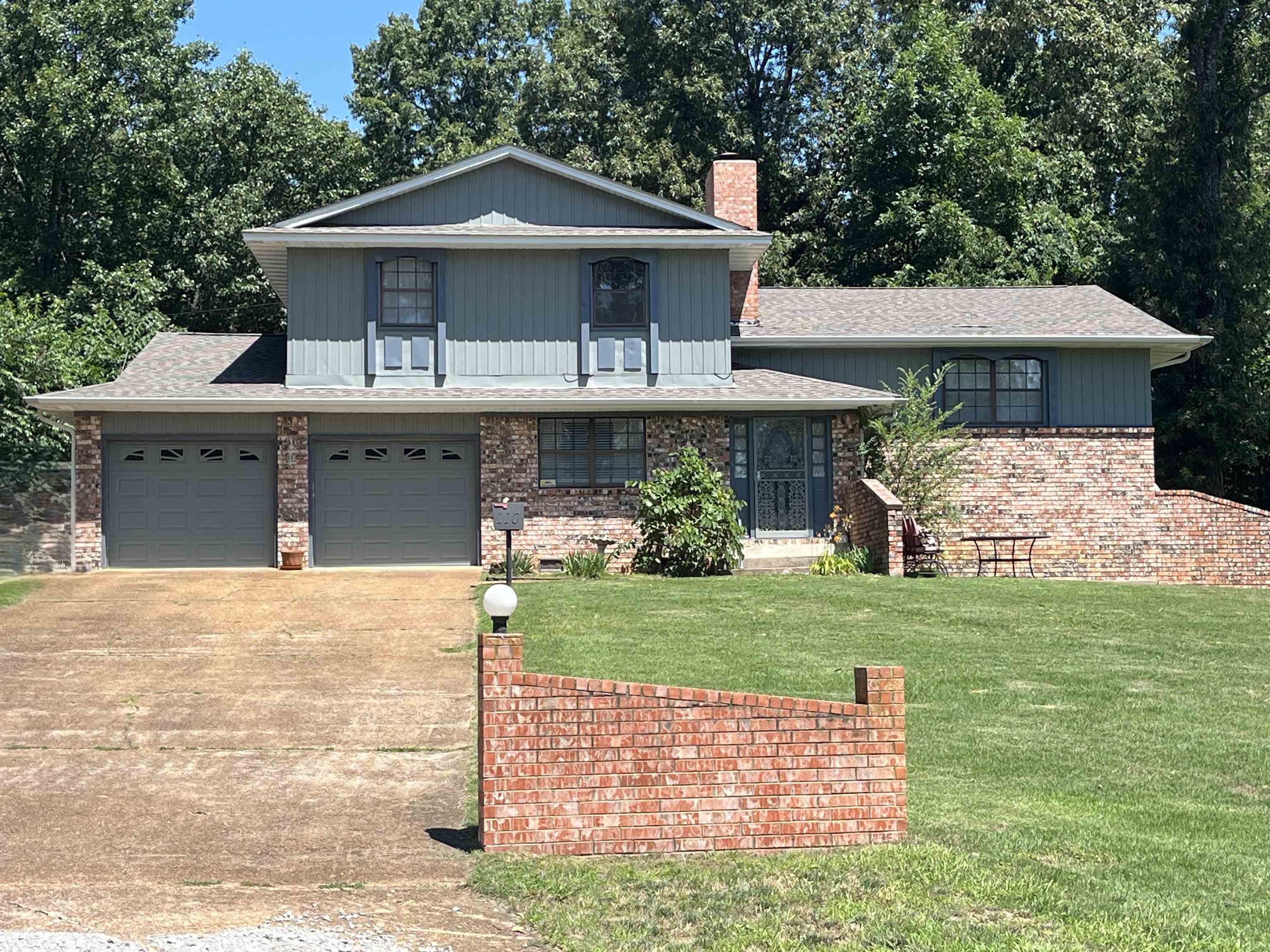 110 Emerald Lane — photo
