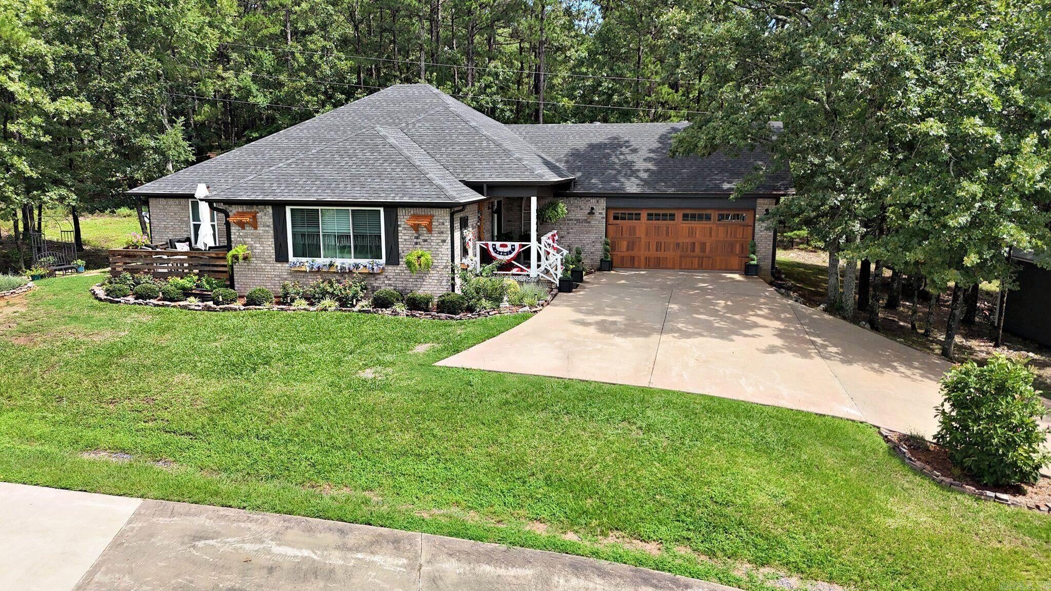 1206 Redbud Drive — photo