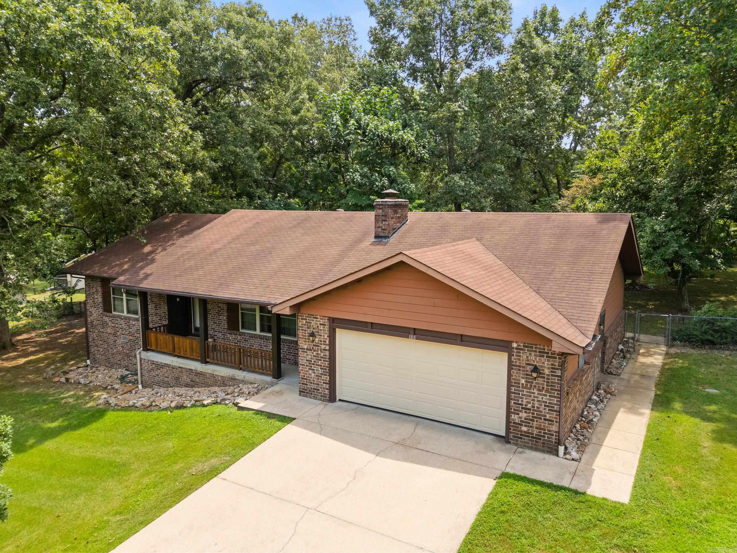 188 Amberwood Lane — photo