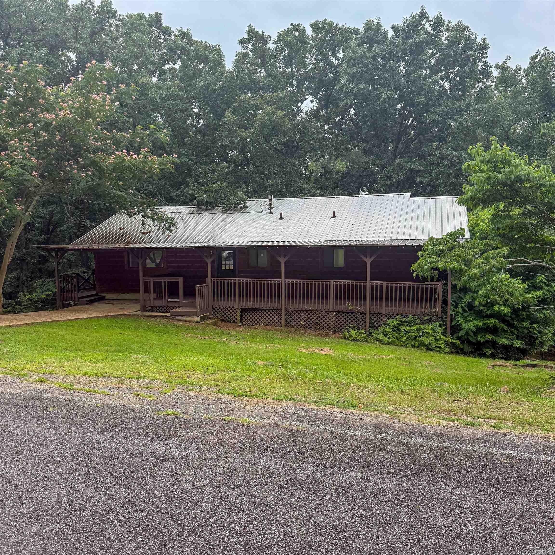 230 Riverview Drive — photo