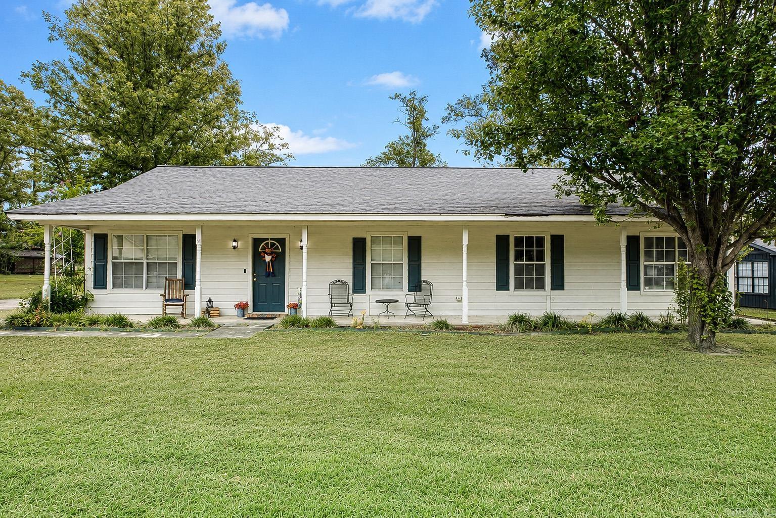 803 Green Oaks Lane — photo