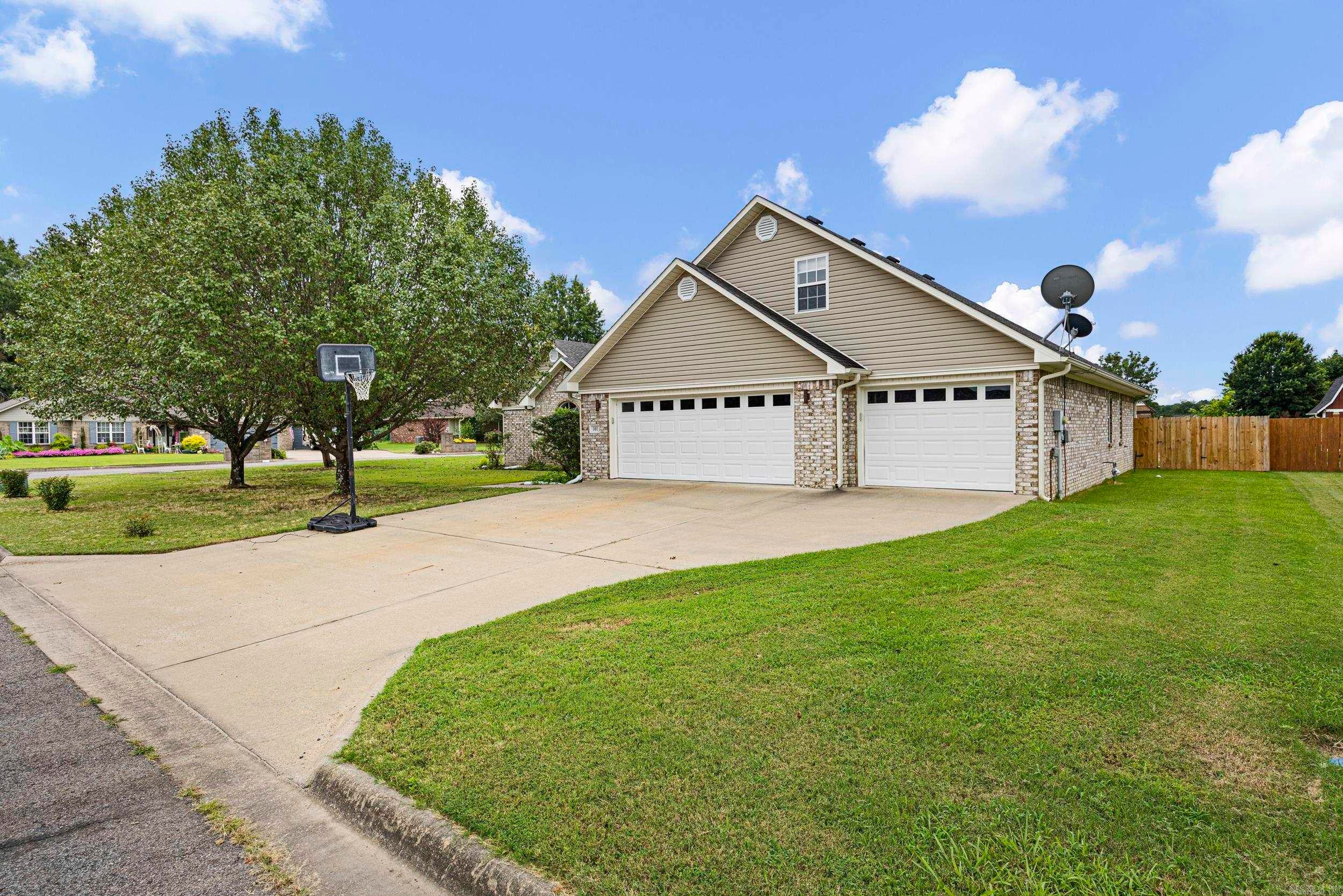 101 Cheyenne Lane — photo