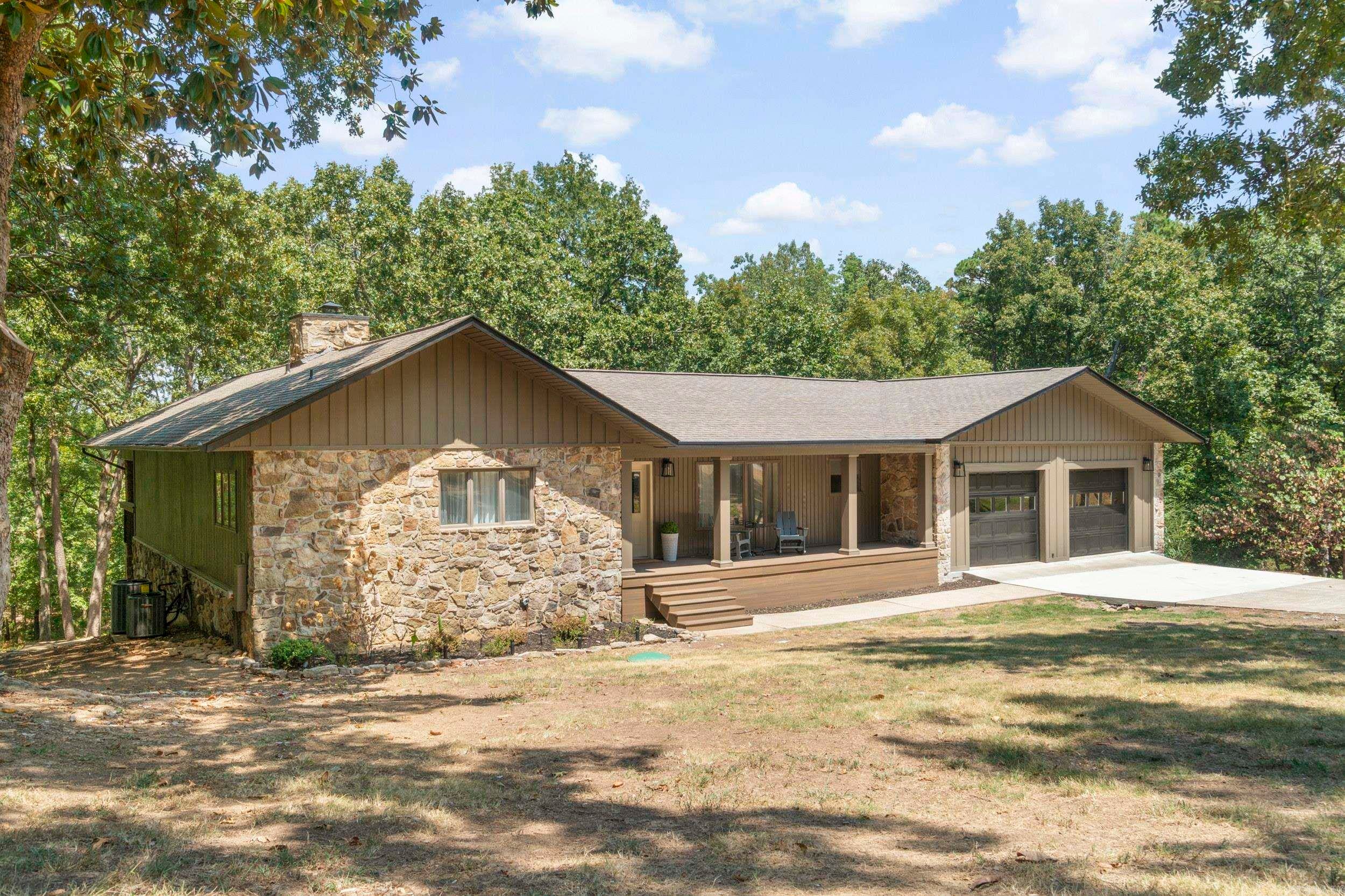 14 Baywood Drive — photo