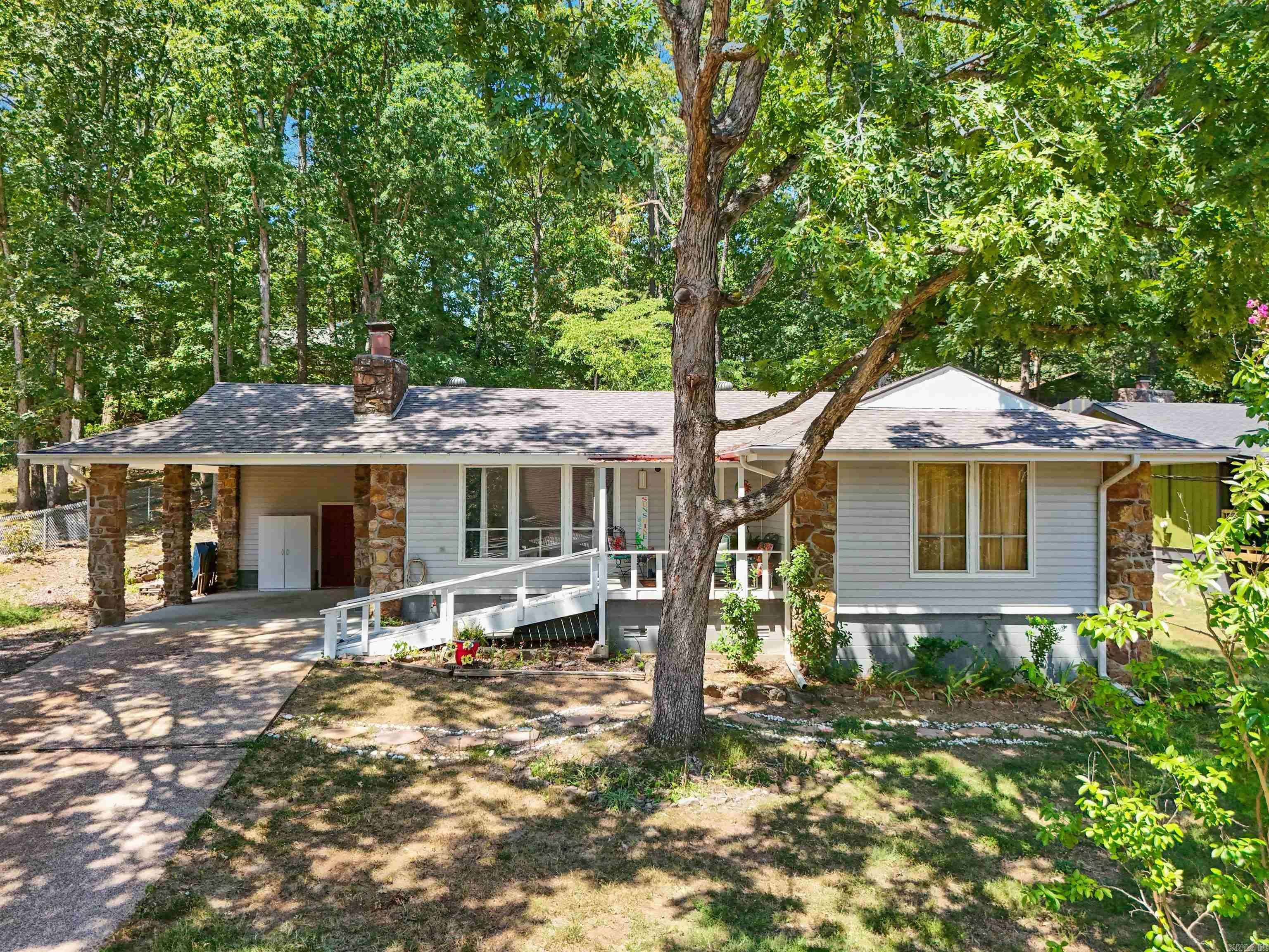 173 Pine Knot Road — photo