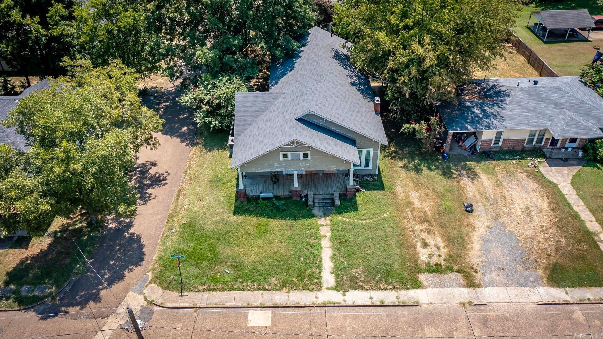 801 Crittenden Street — photo