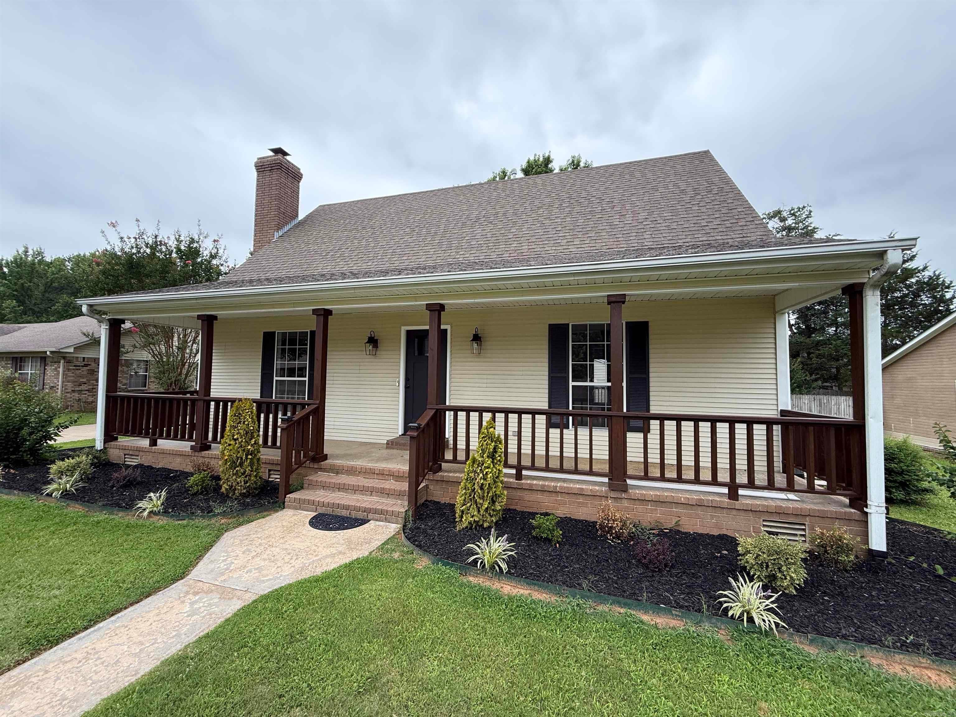 415 Chesapeake — photo