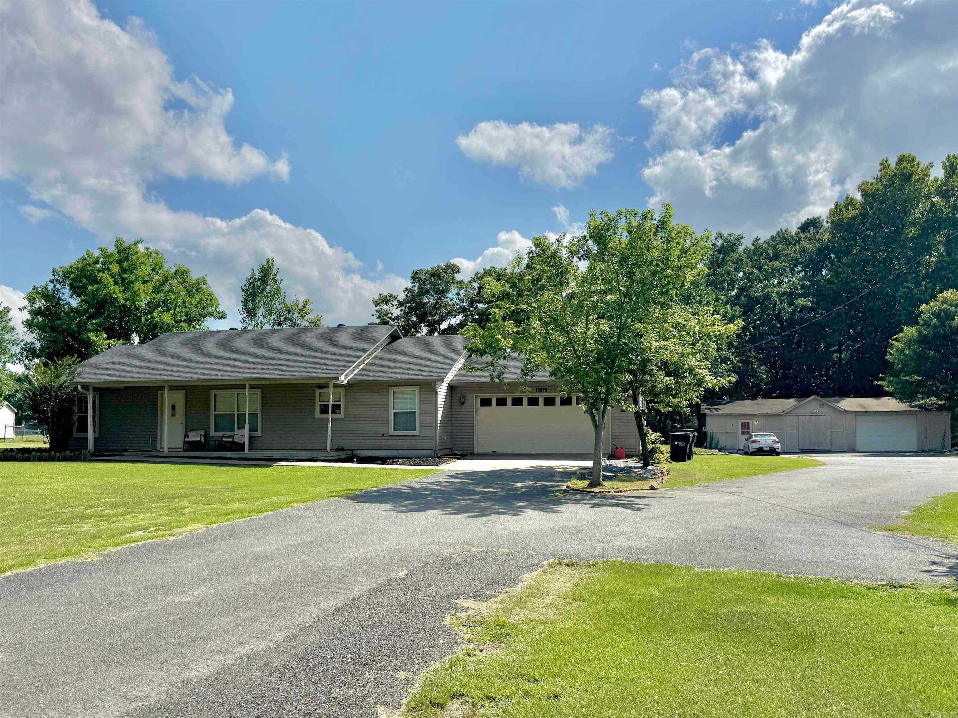 15825 Childress Road — photo
