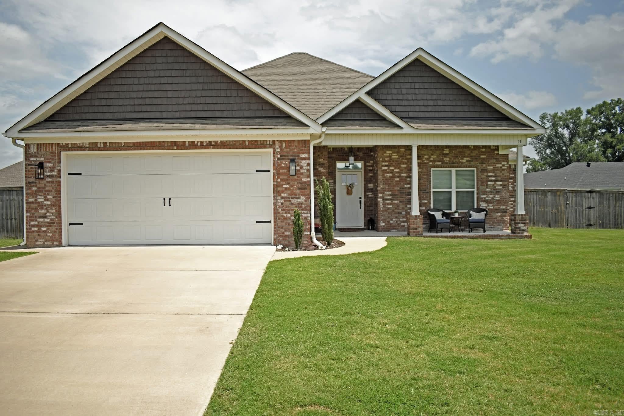11 Sunny Drive — photo