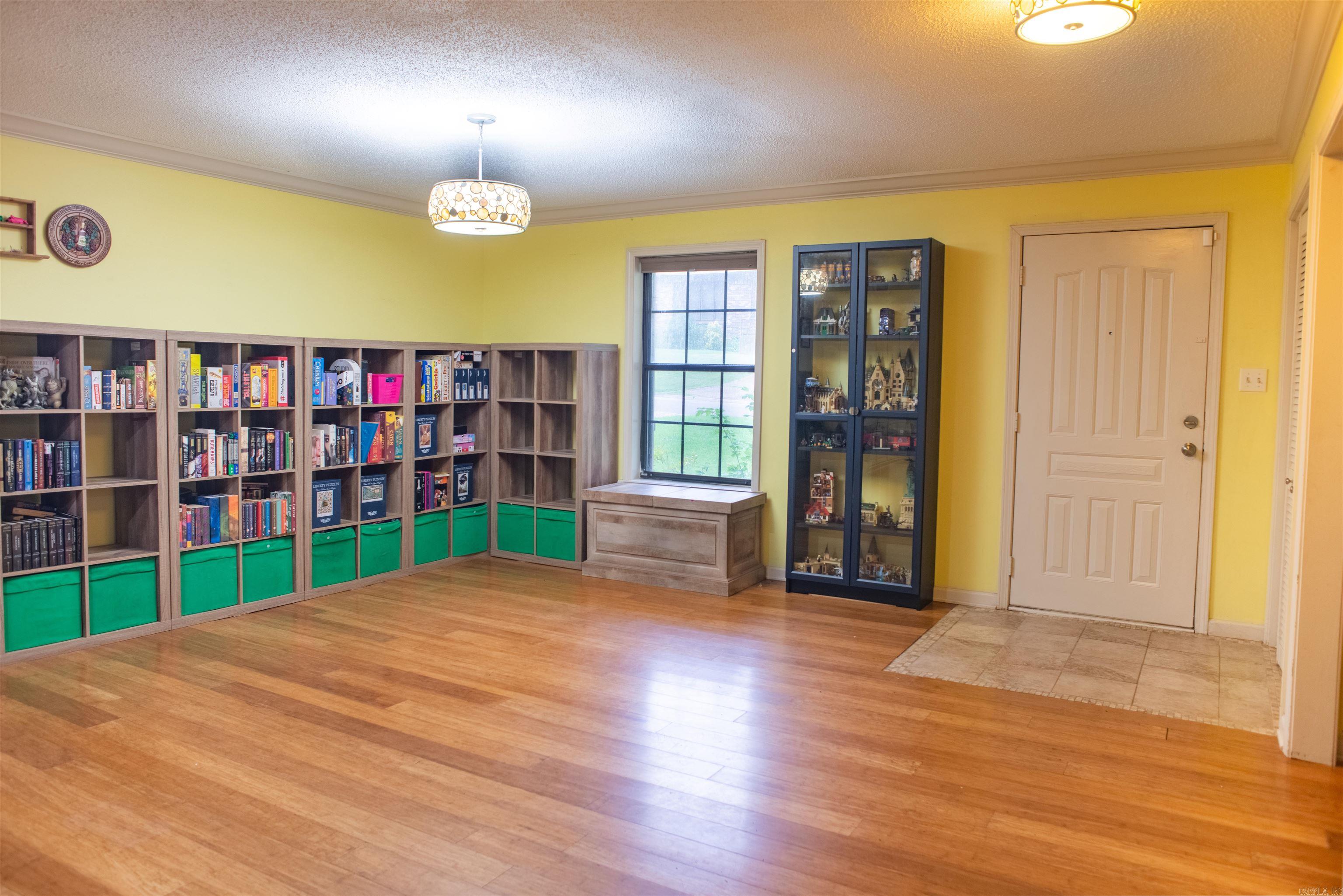 8809 Pea Ridge Circle, Little Rock, AR 72103 — photo 2