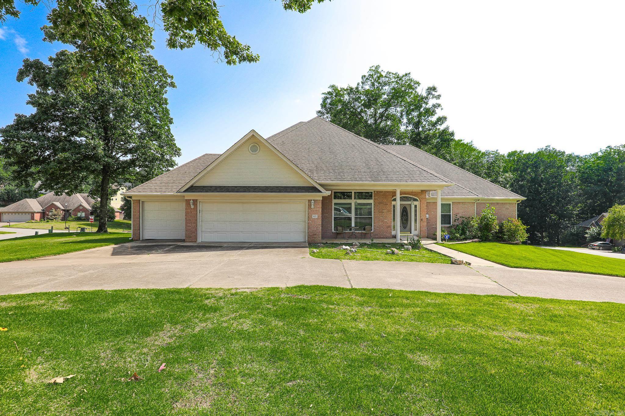 827 Miller Loop — photo