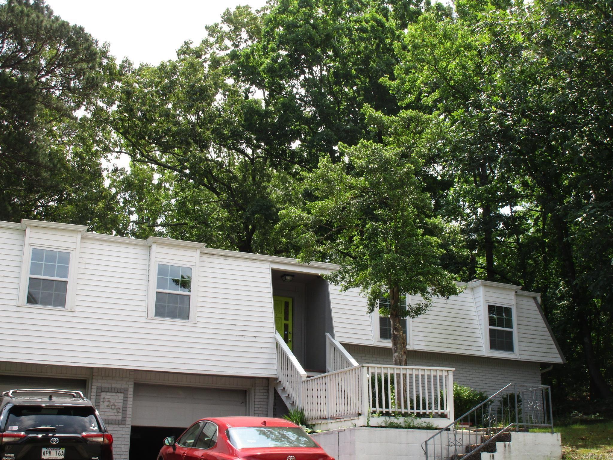 1209 E Twin Lakes Drive — photo