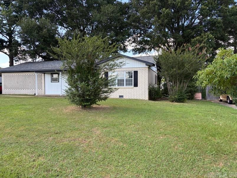 618 Madden Rd — photo