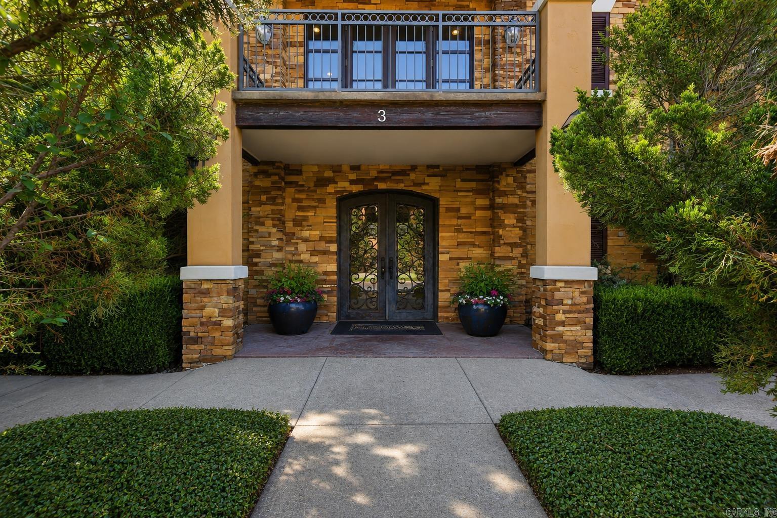 311 Chenal Woods Drive 311 — photo
