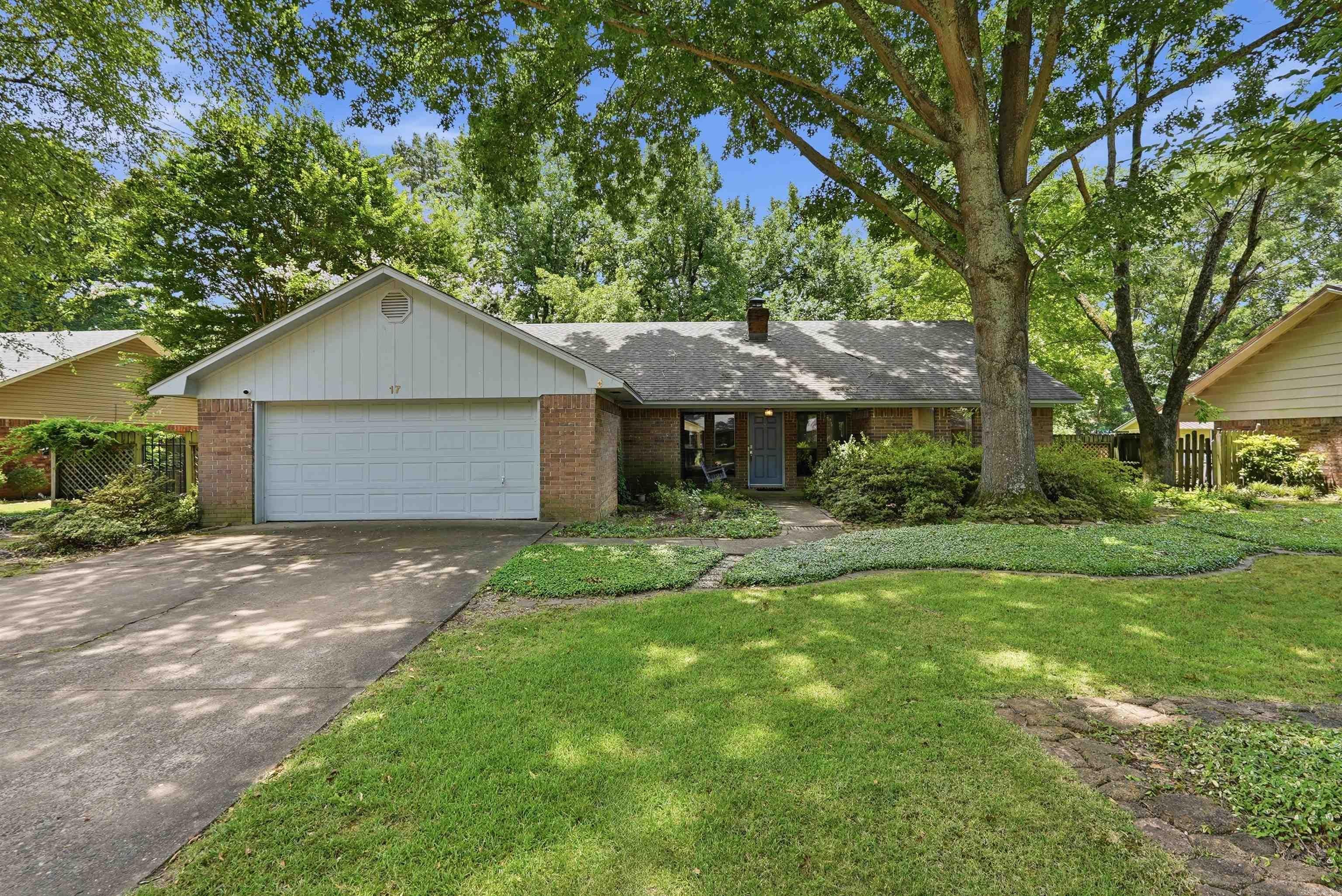 17 Sandstone — photo