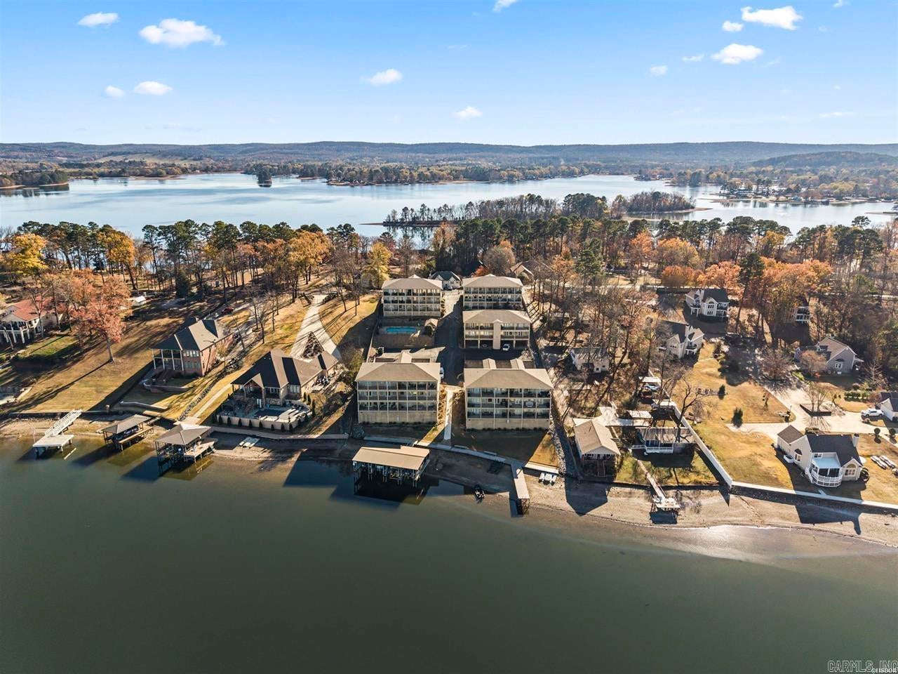 225 Lookout Point C3 — photo