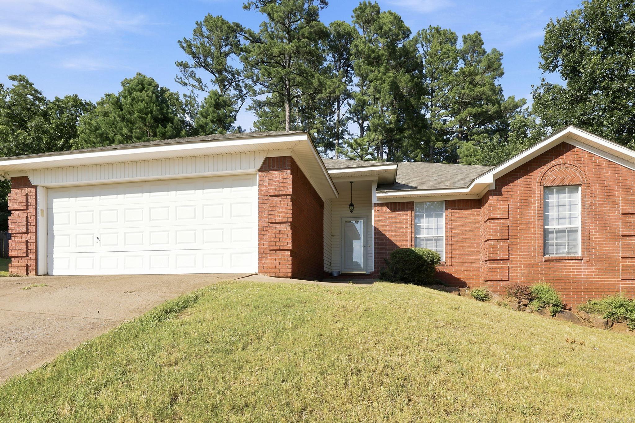 2570 Peabody Drive — photo