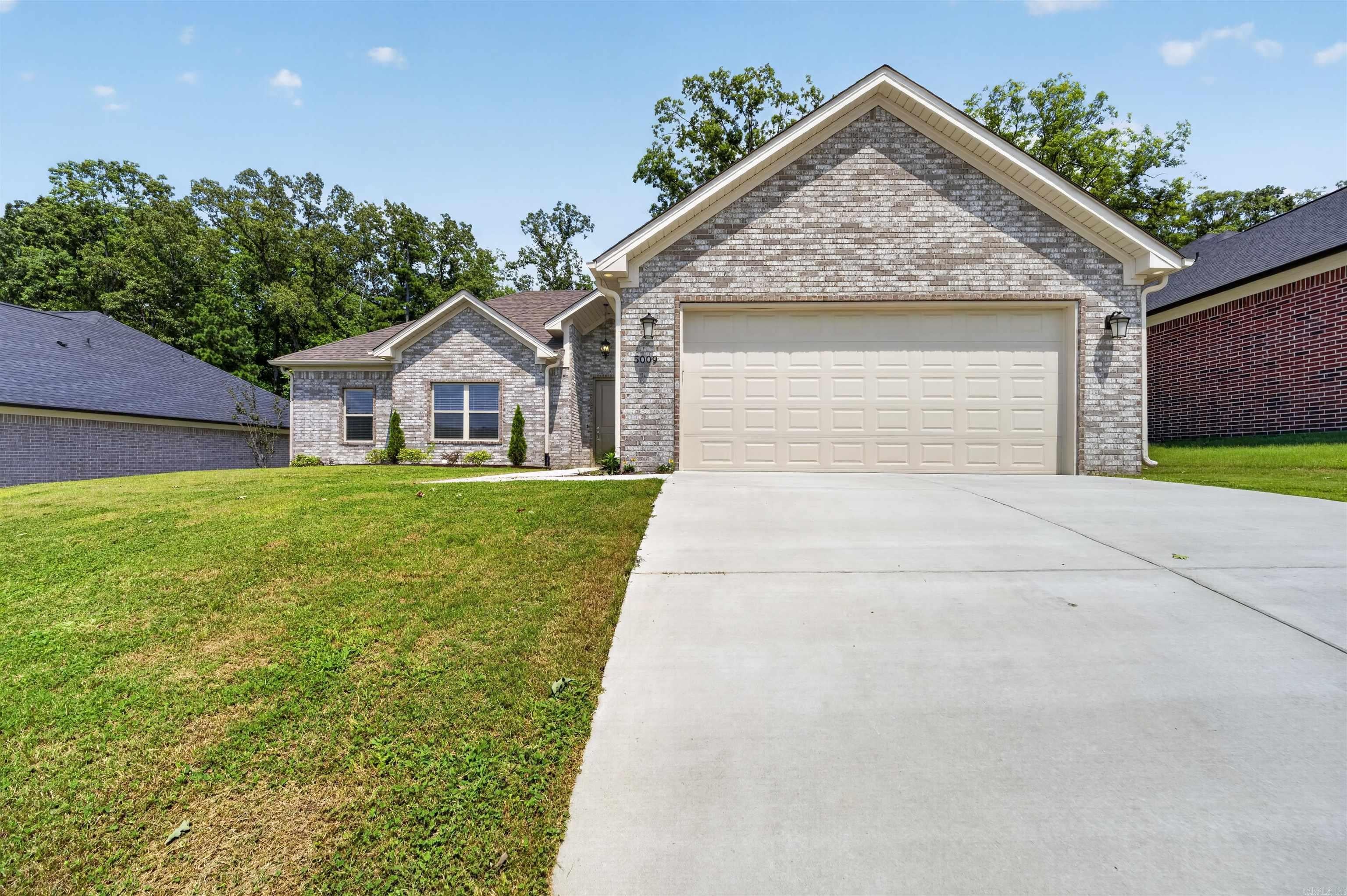 5009 Springwood Circle — photo