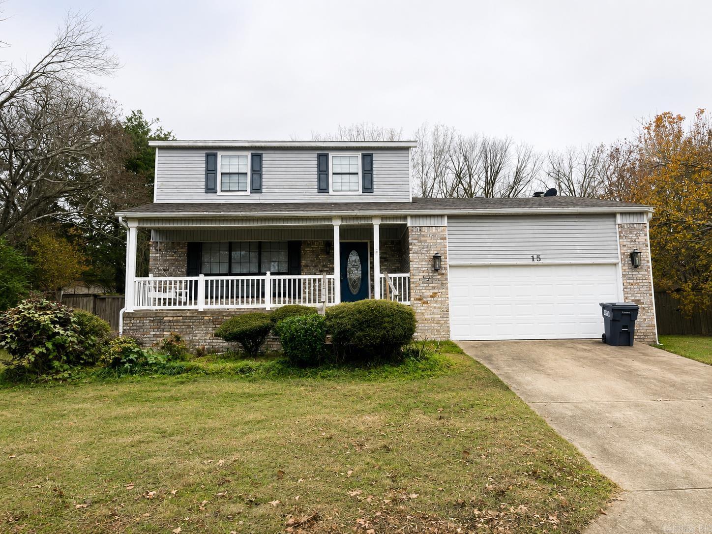 15 Red Oak Ln — photo