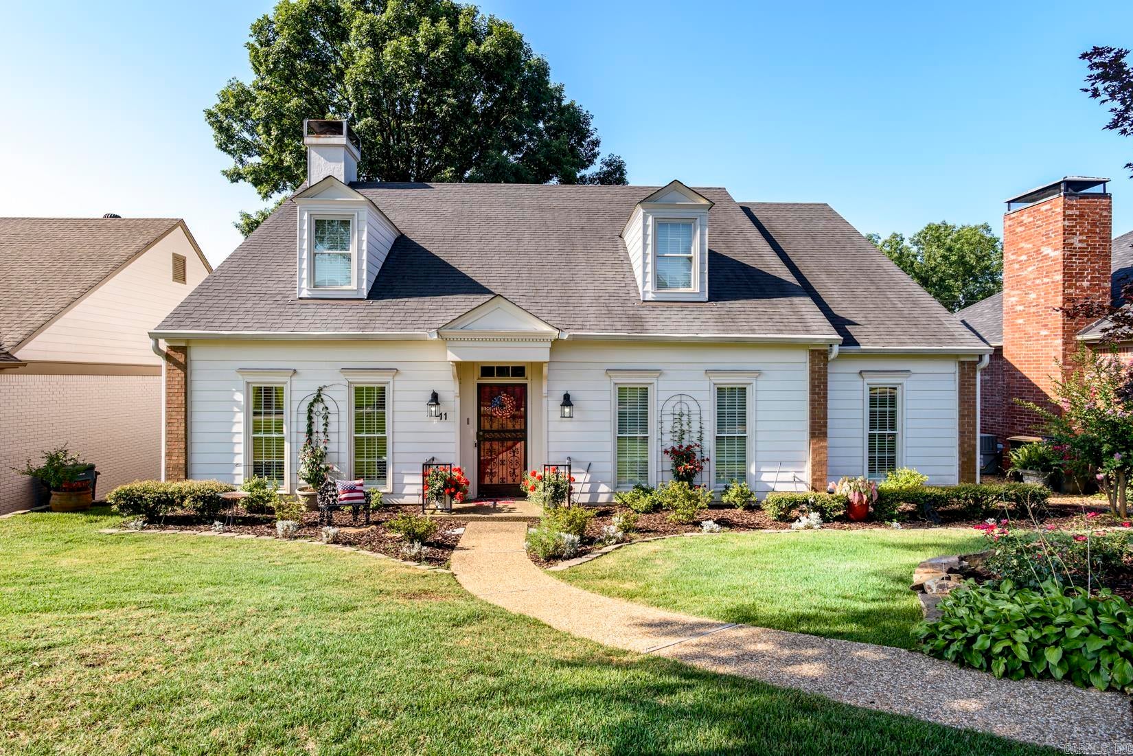 11 Carrollton Ct — photo