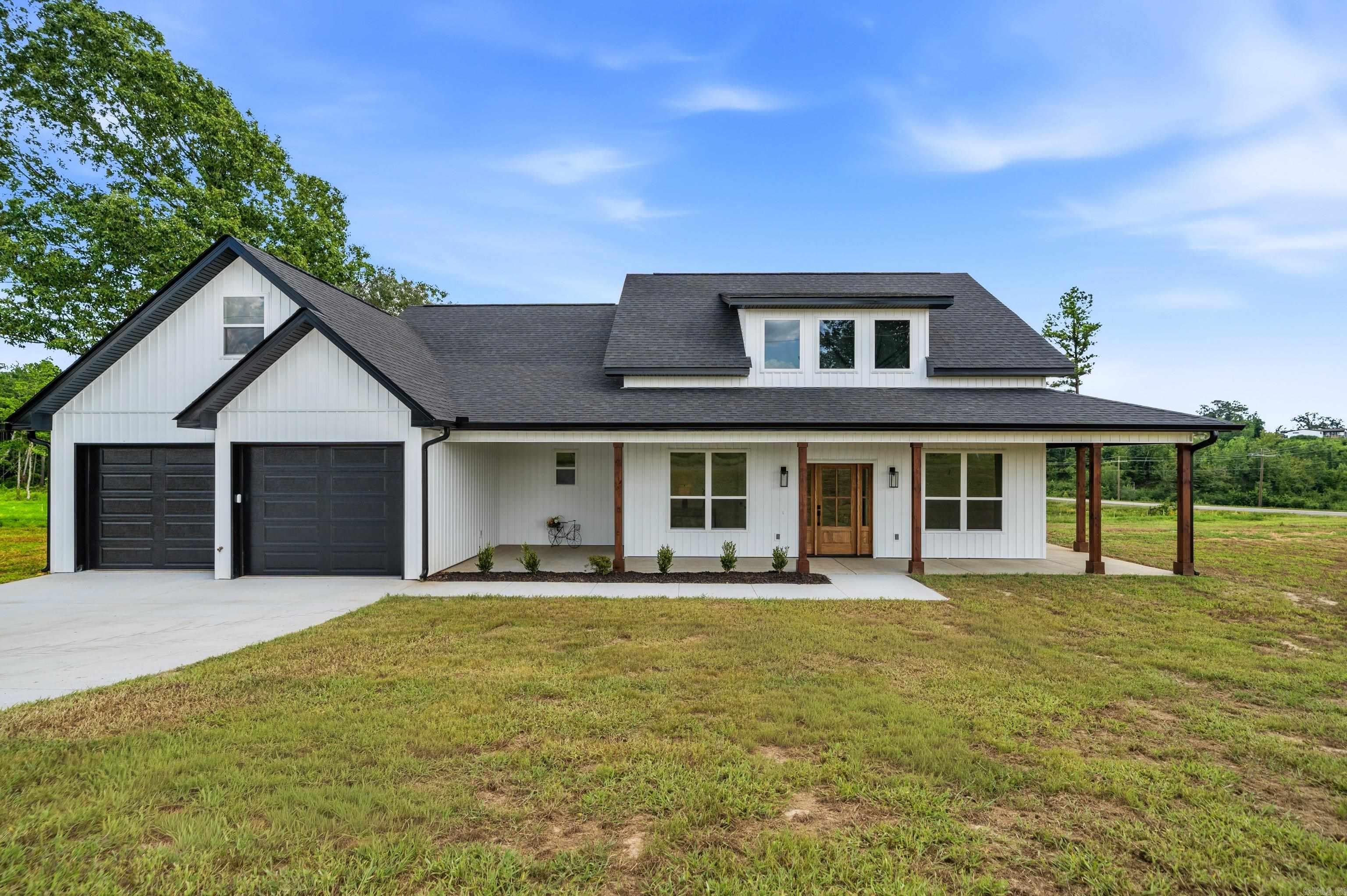 109 Chapel Hill — photo