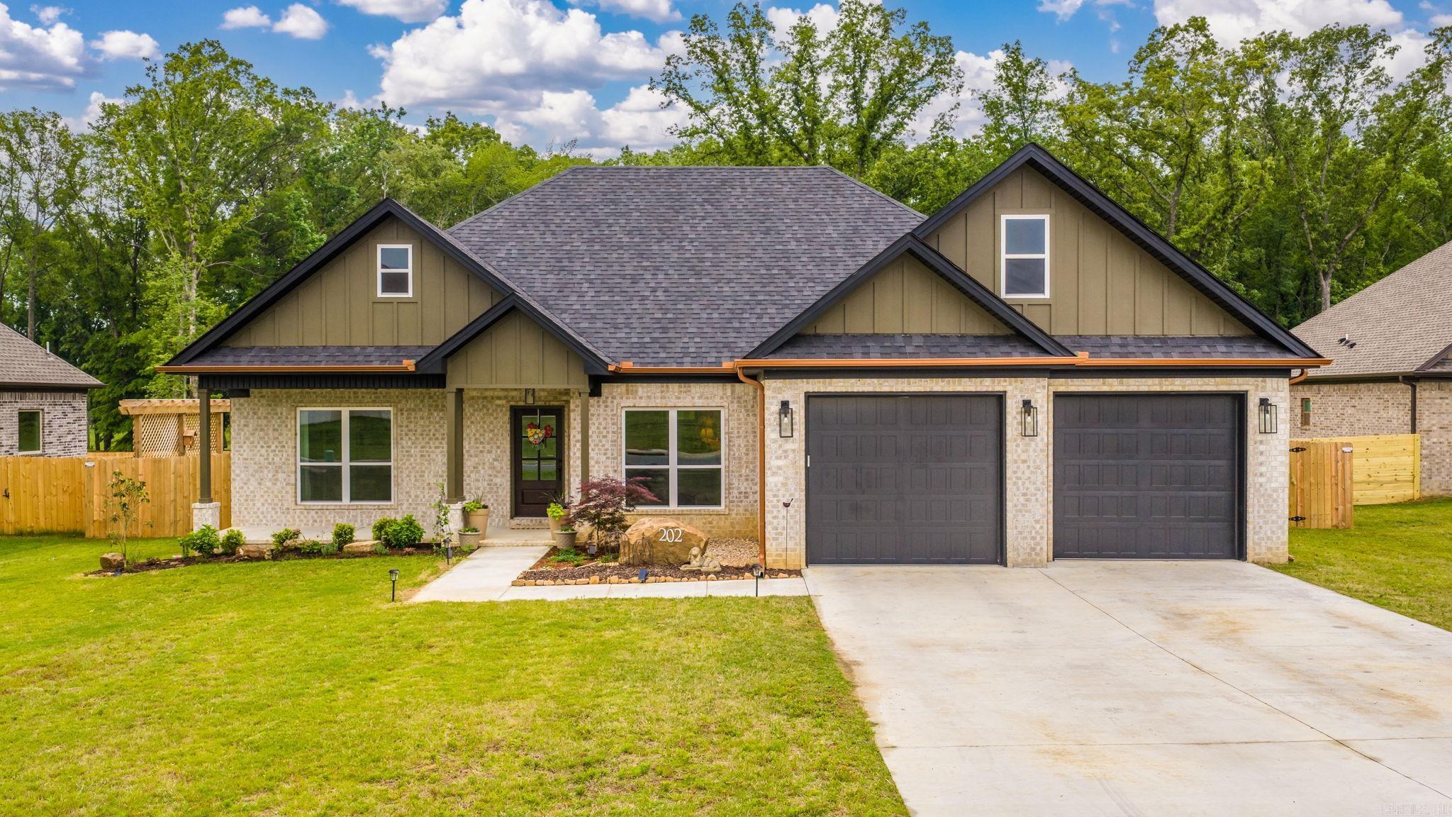 202 Michelle Drive — photo