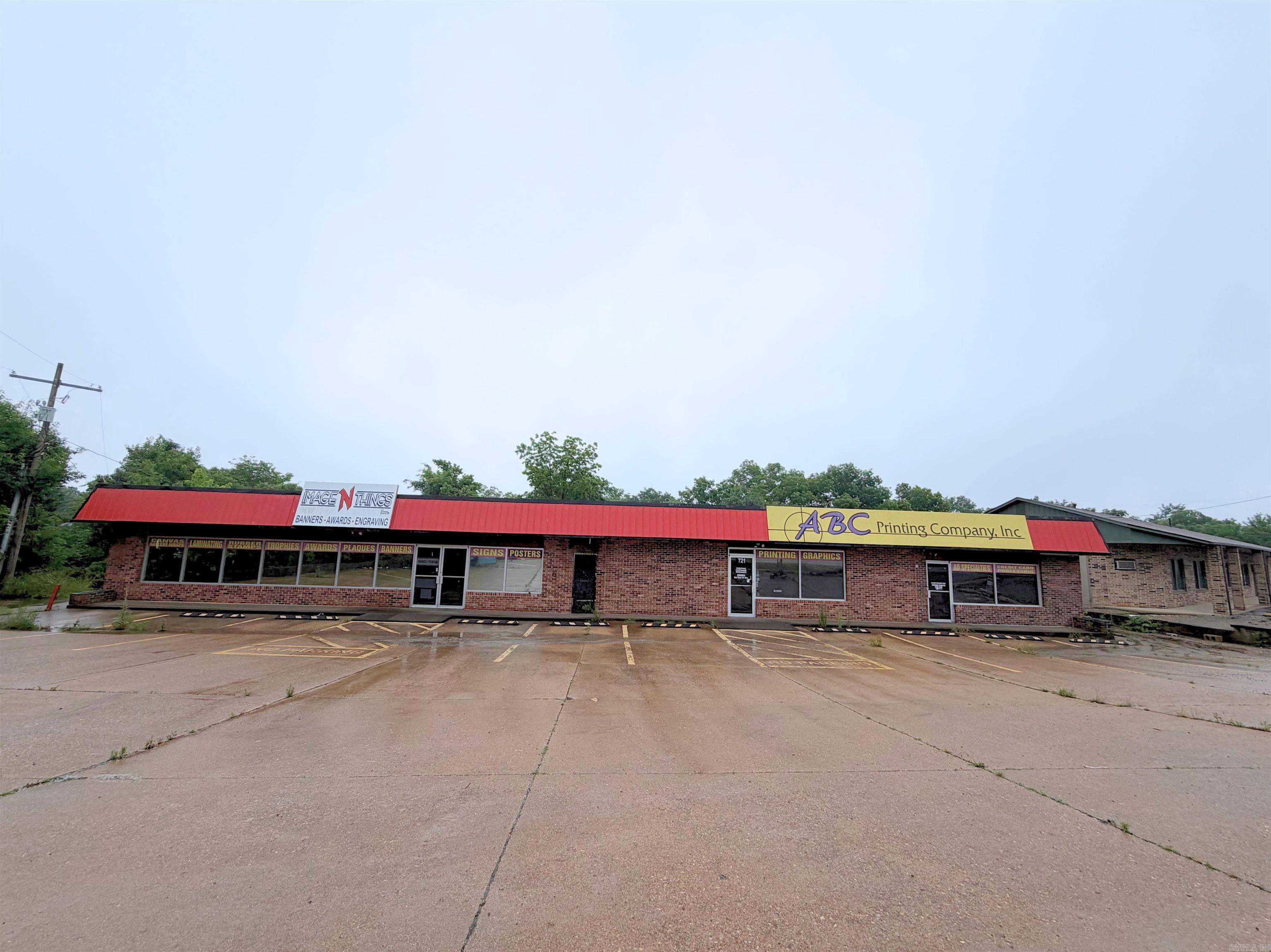 721 & 723 N Highway 5 Highway — photo