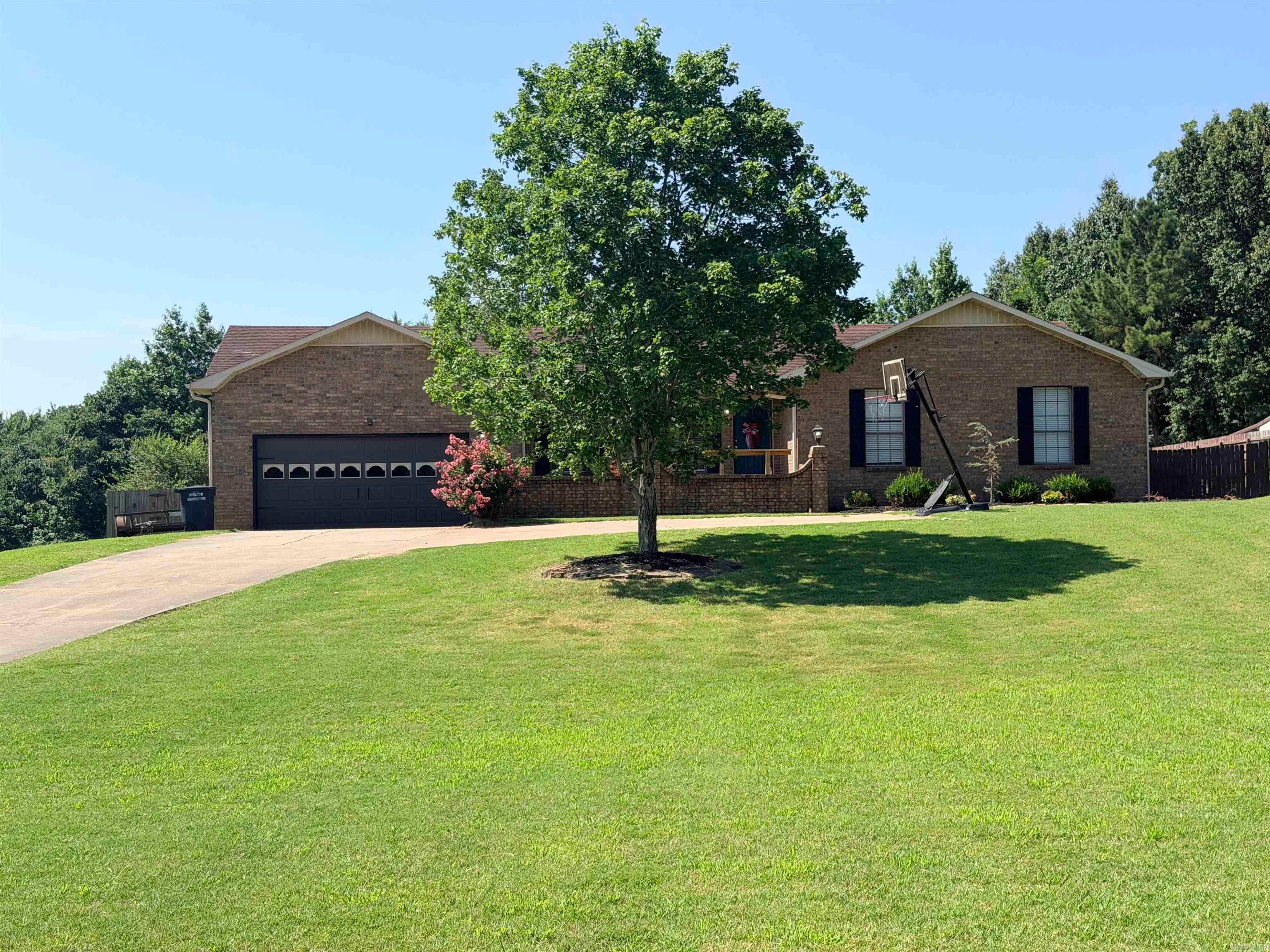 1824 Magnolia Drive — photo