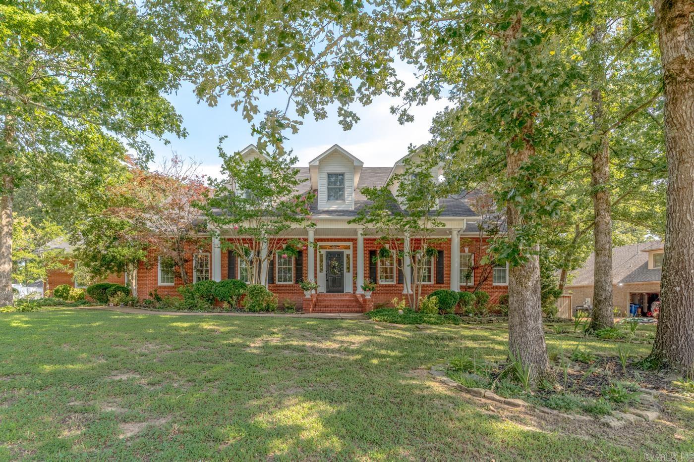 2114 Spring Hollow Dr — photo
