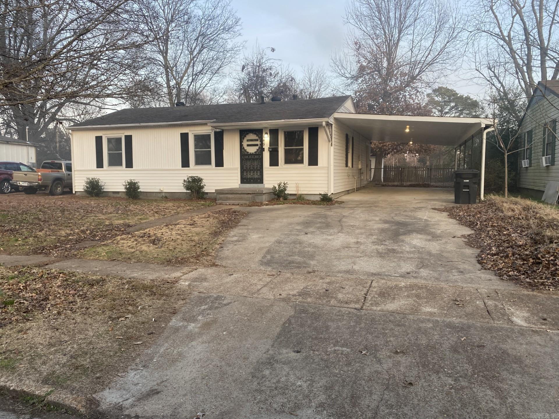 149 Rosewood Drive — photo
