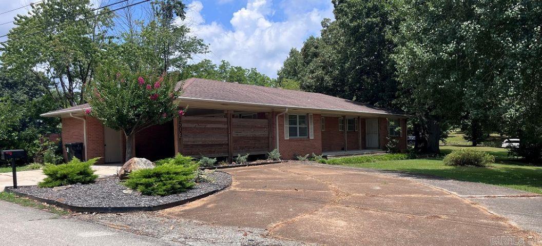 1503 N Thomasville Street — photo
