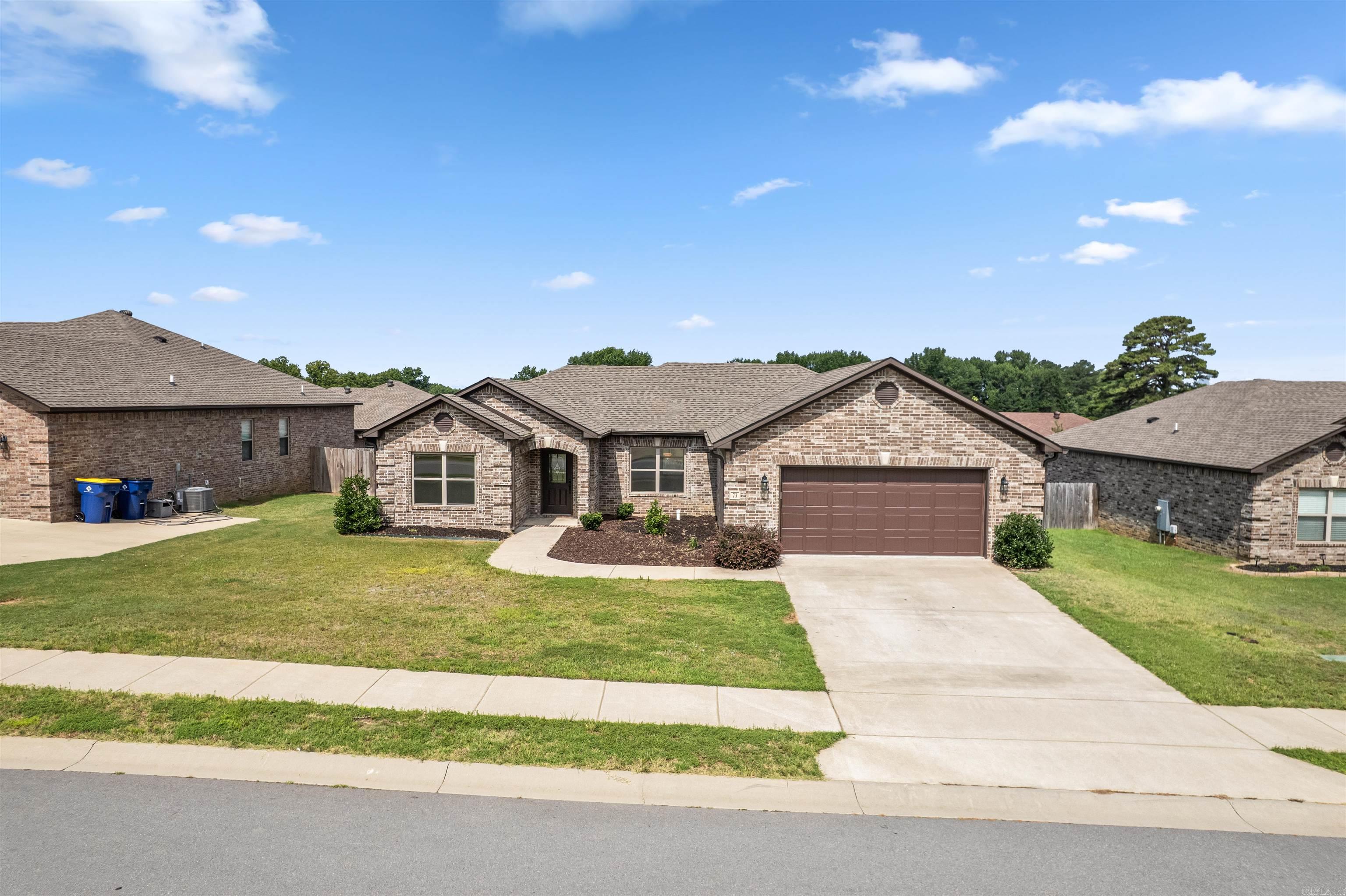 73 Cimarron Circle — photo