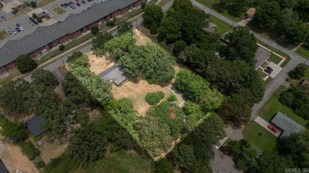 1803&1803A Meadowlake — photo