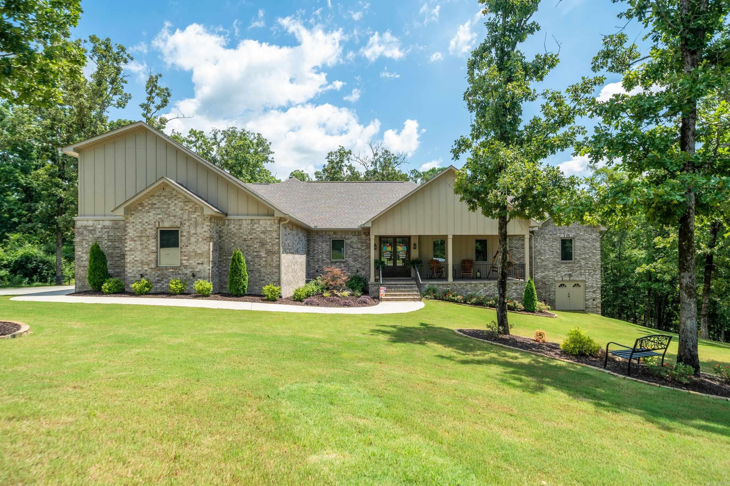 127 Rosecreek Court — photo