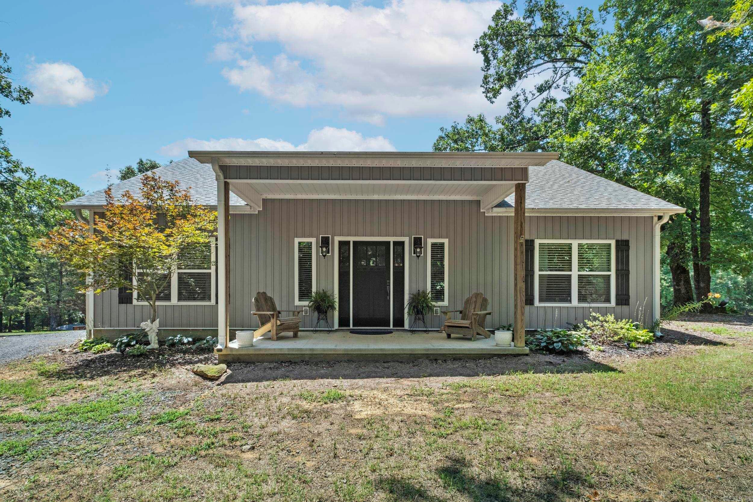 1325 W Cleland Road — photo