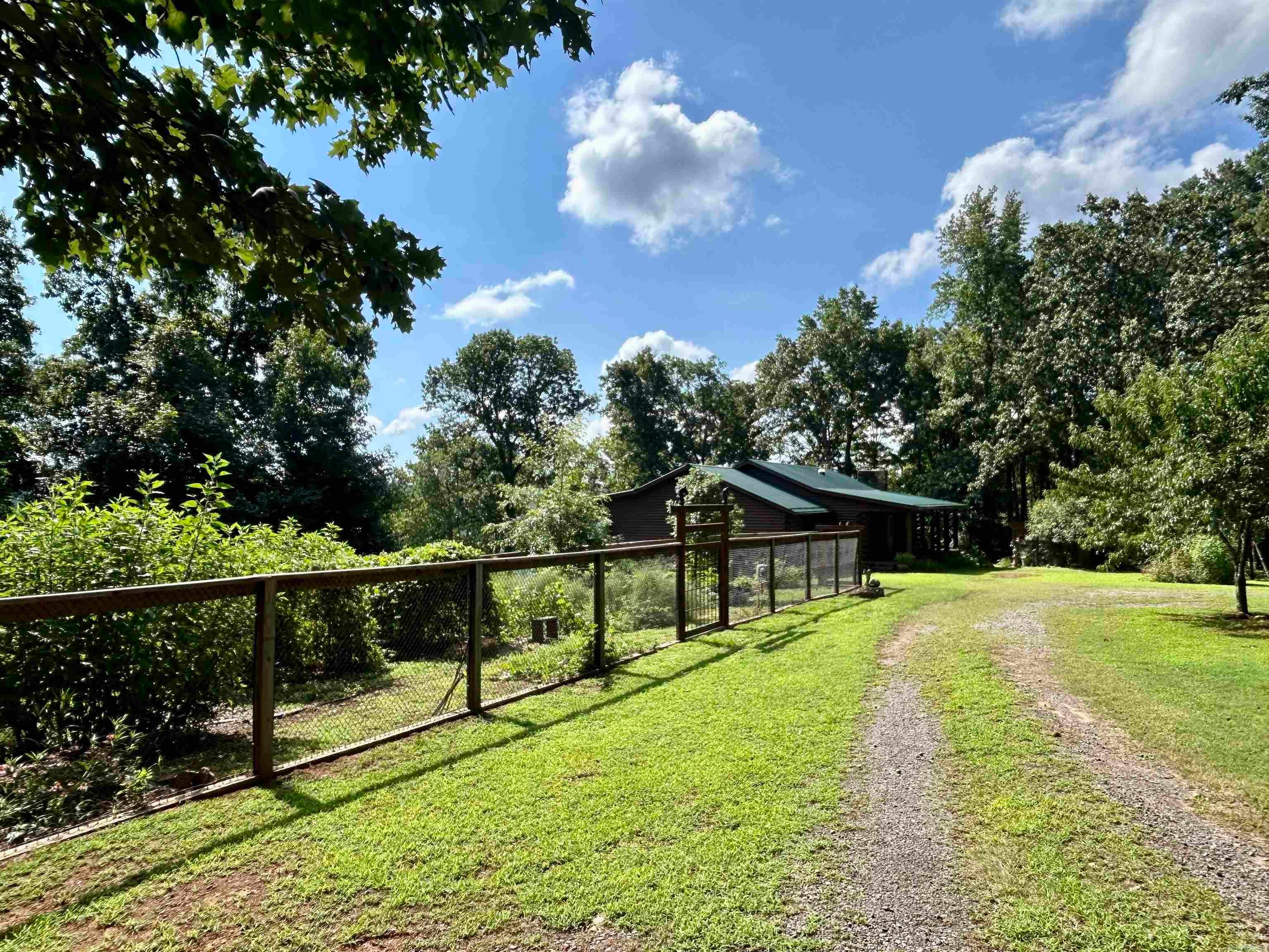 Home in Shirley, AR 72153 — photo 3