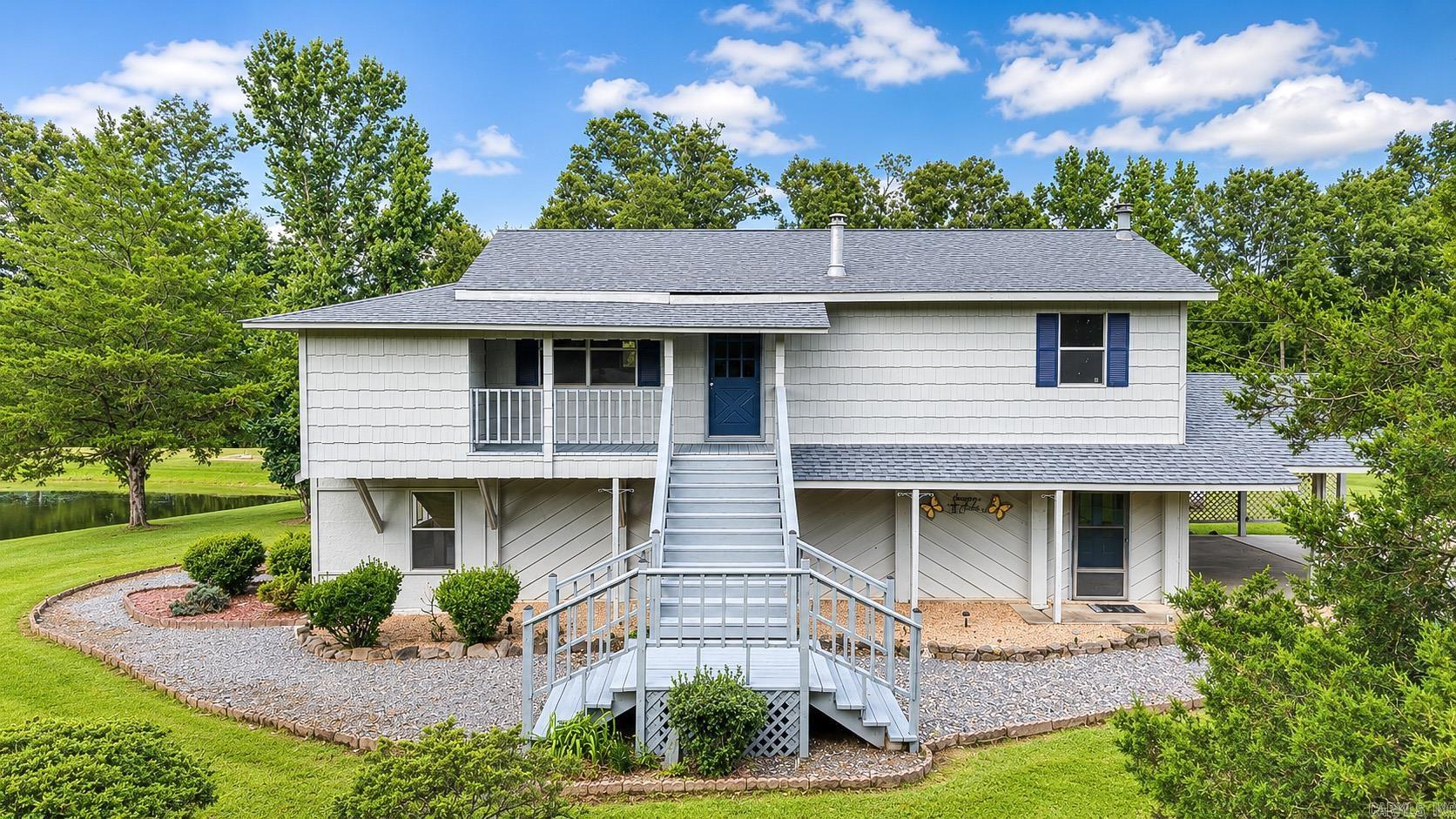 601 Country Trail Lane — photo