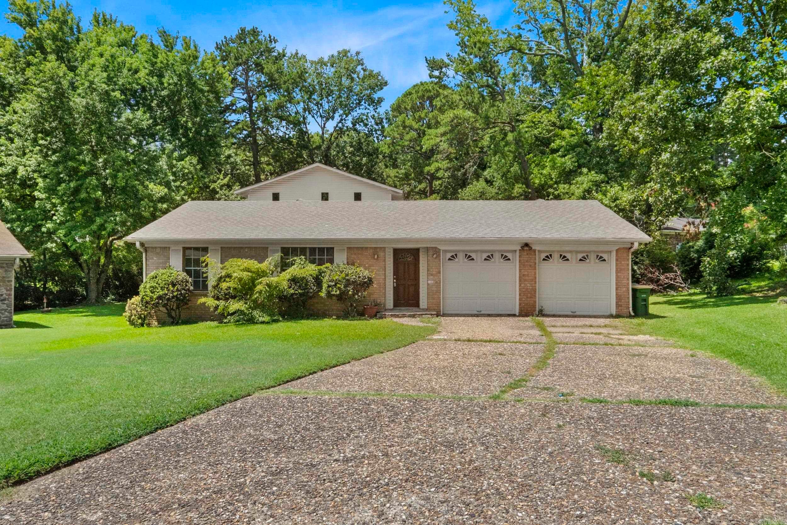 3320 Dartmouth Court — photo