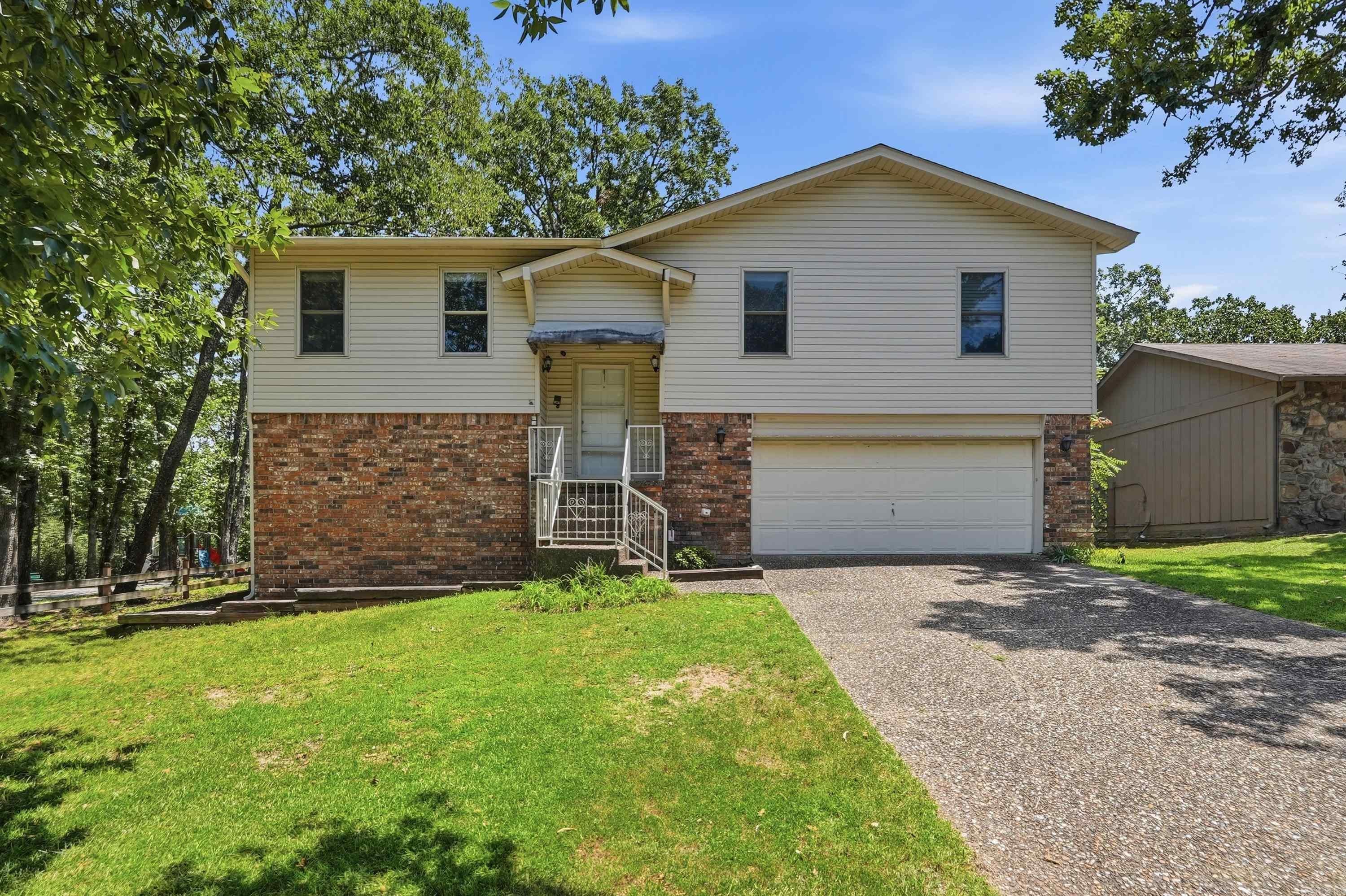 28 Johnny Ln — photo