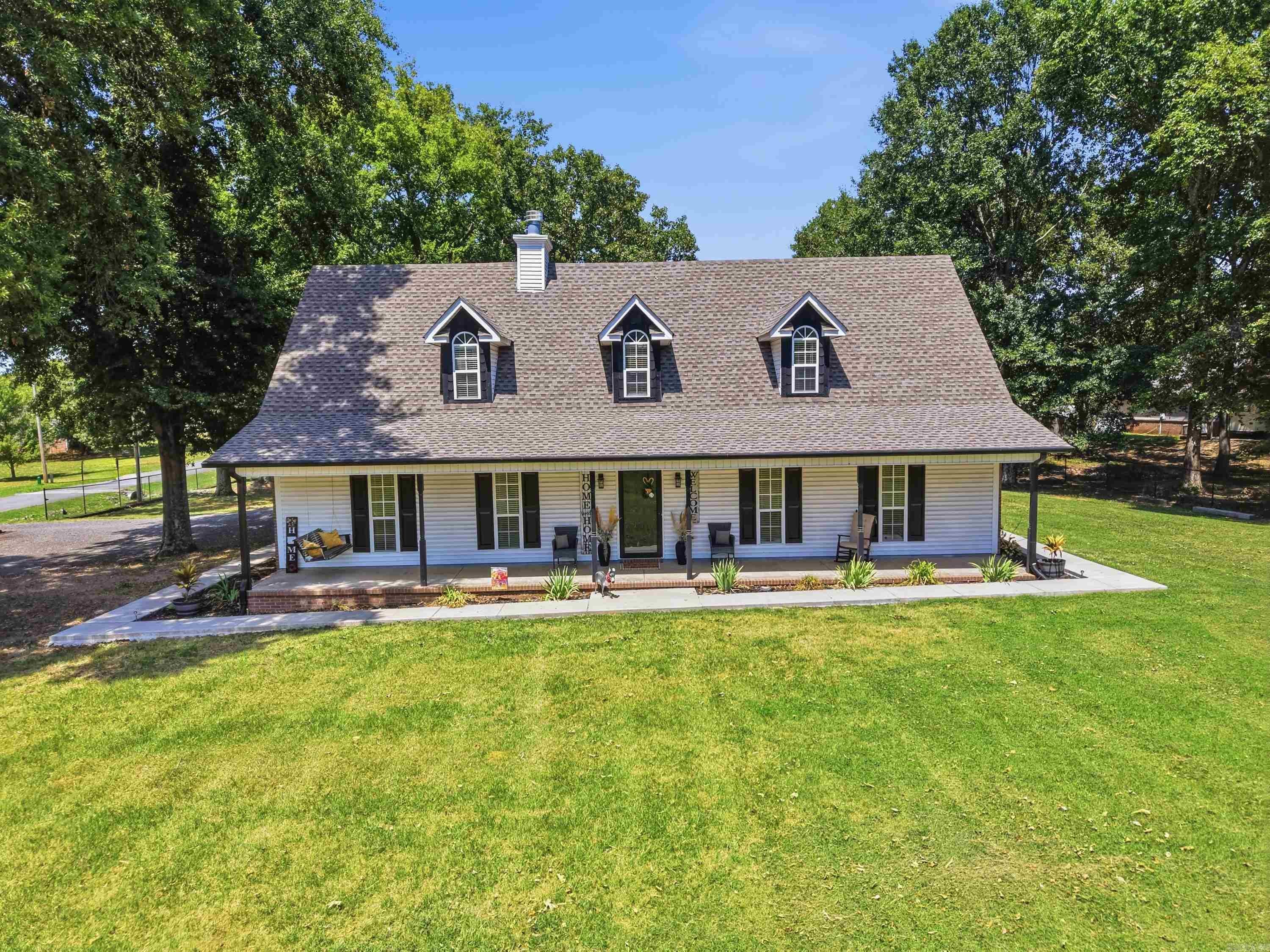 2 Greenbrier Heights — photo