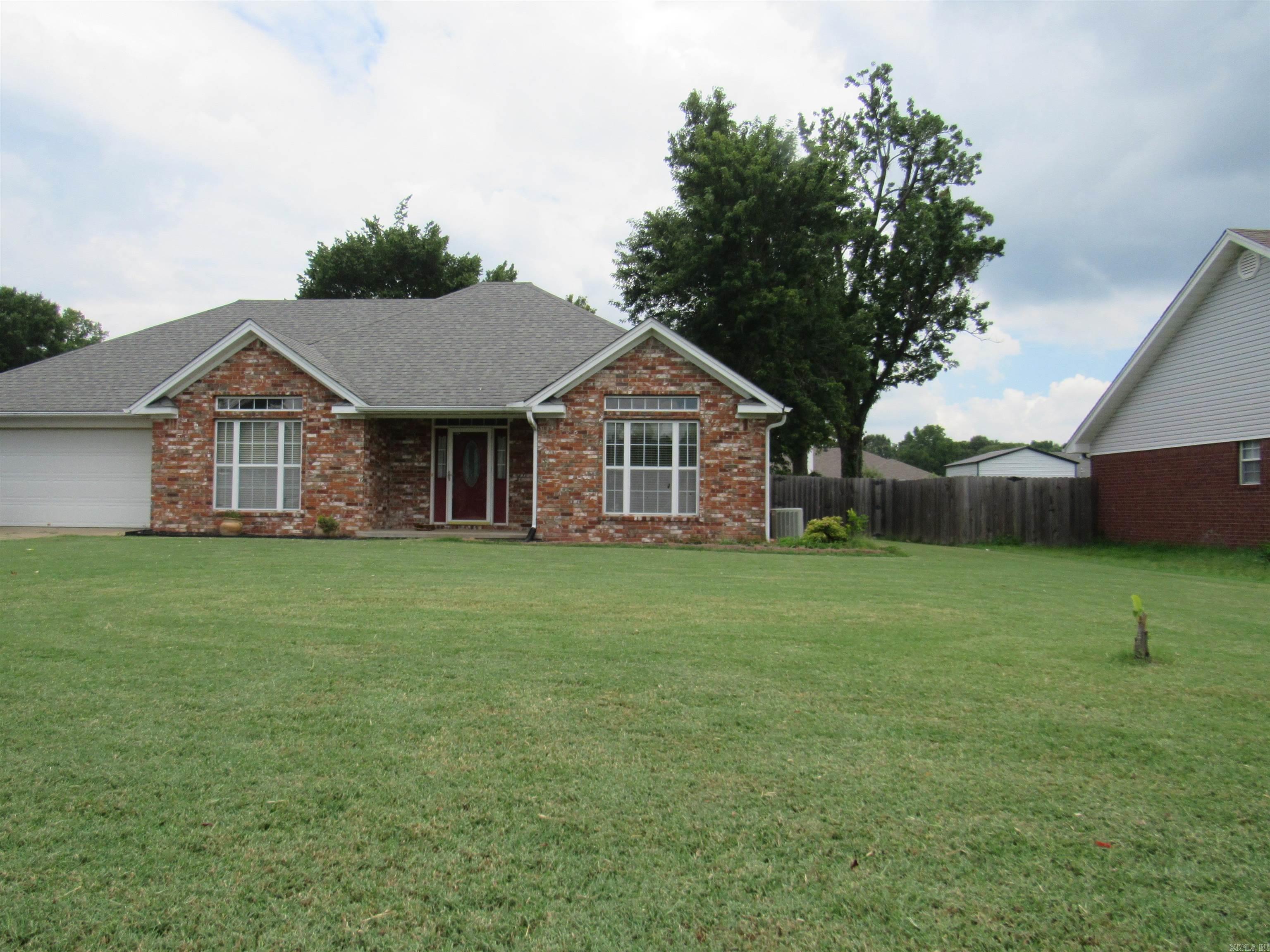16 Emerald Cir — photo
