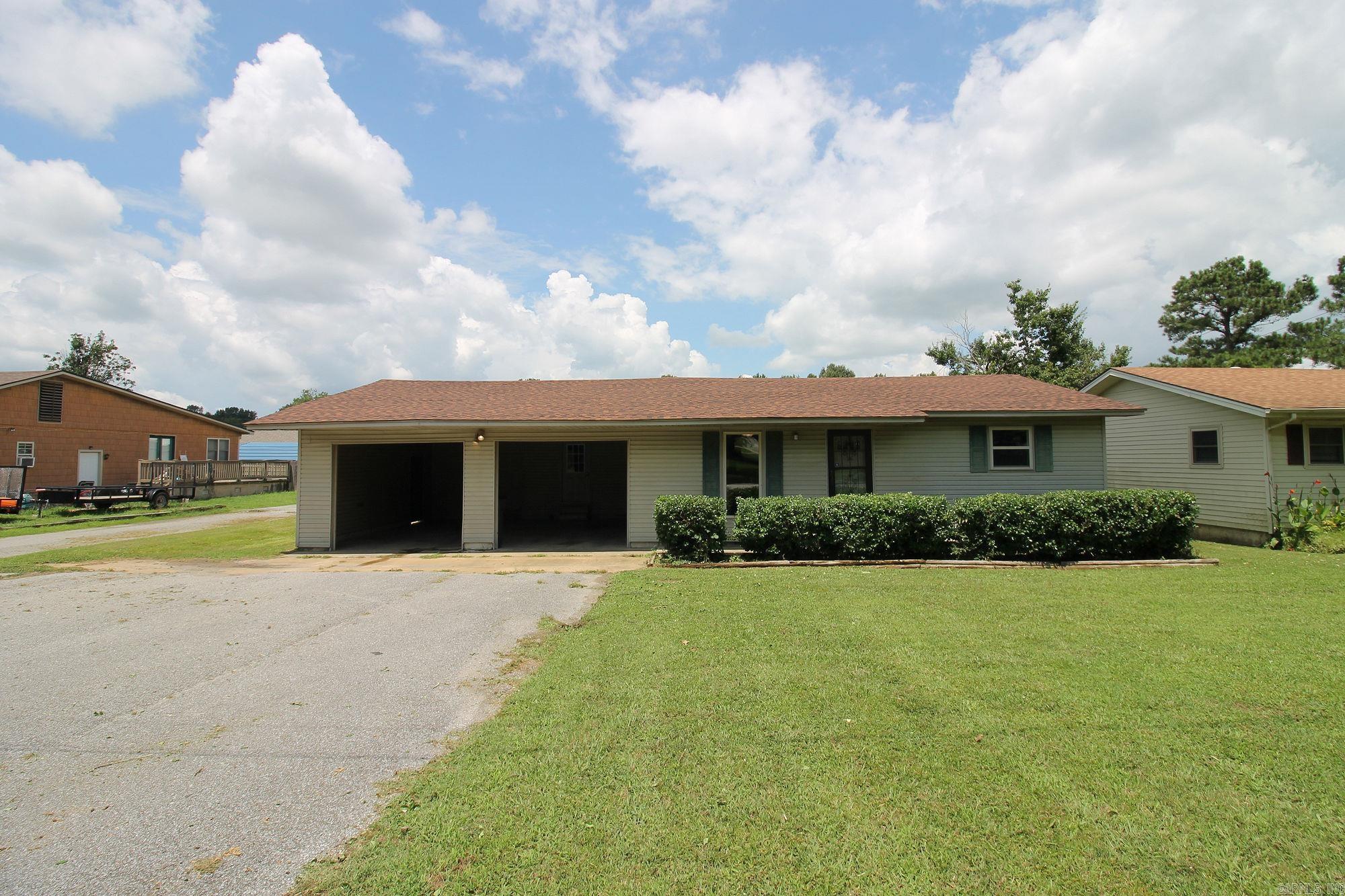1301 Roberts Dr. — photo