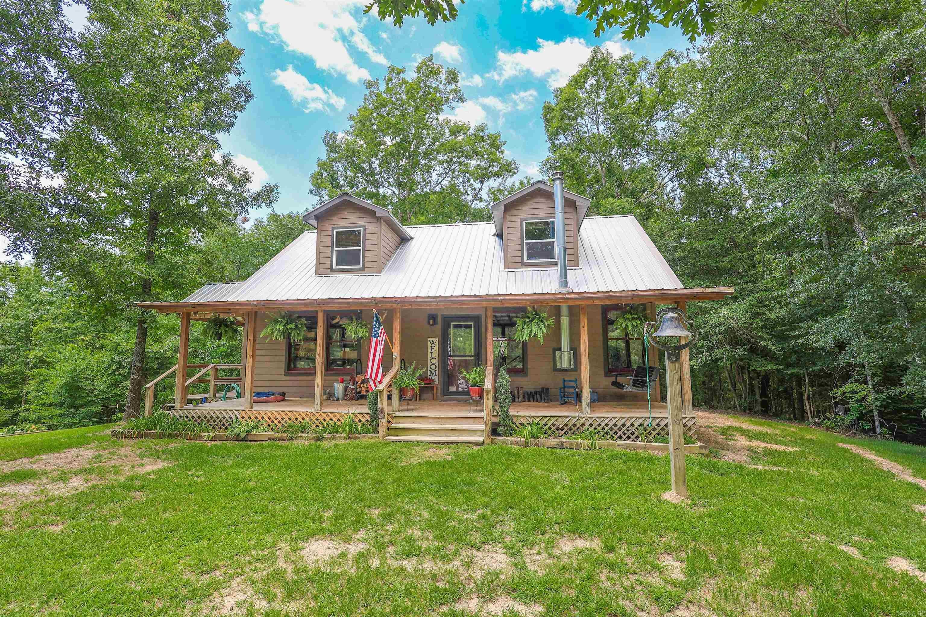 88 Oak Grove Lane — photo