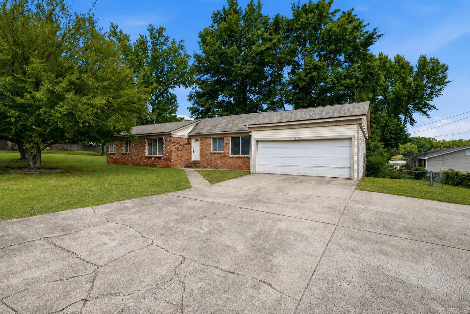 1303 Overview Drive — photo