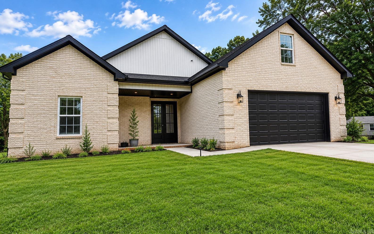 1607 Daybreak Drive — photo
