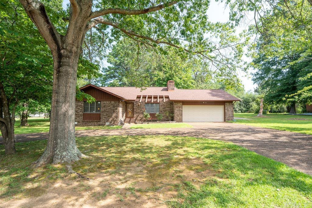 1812 Westgate Circle — photo