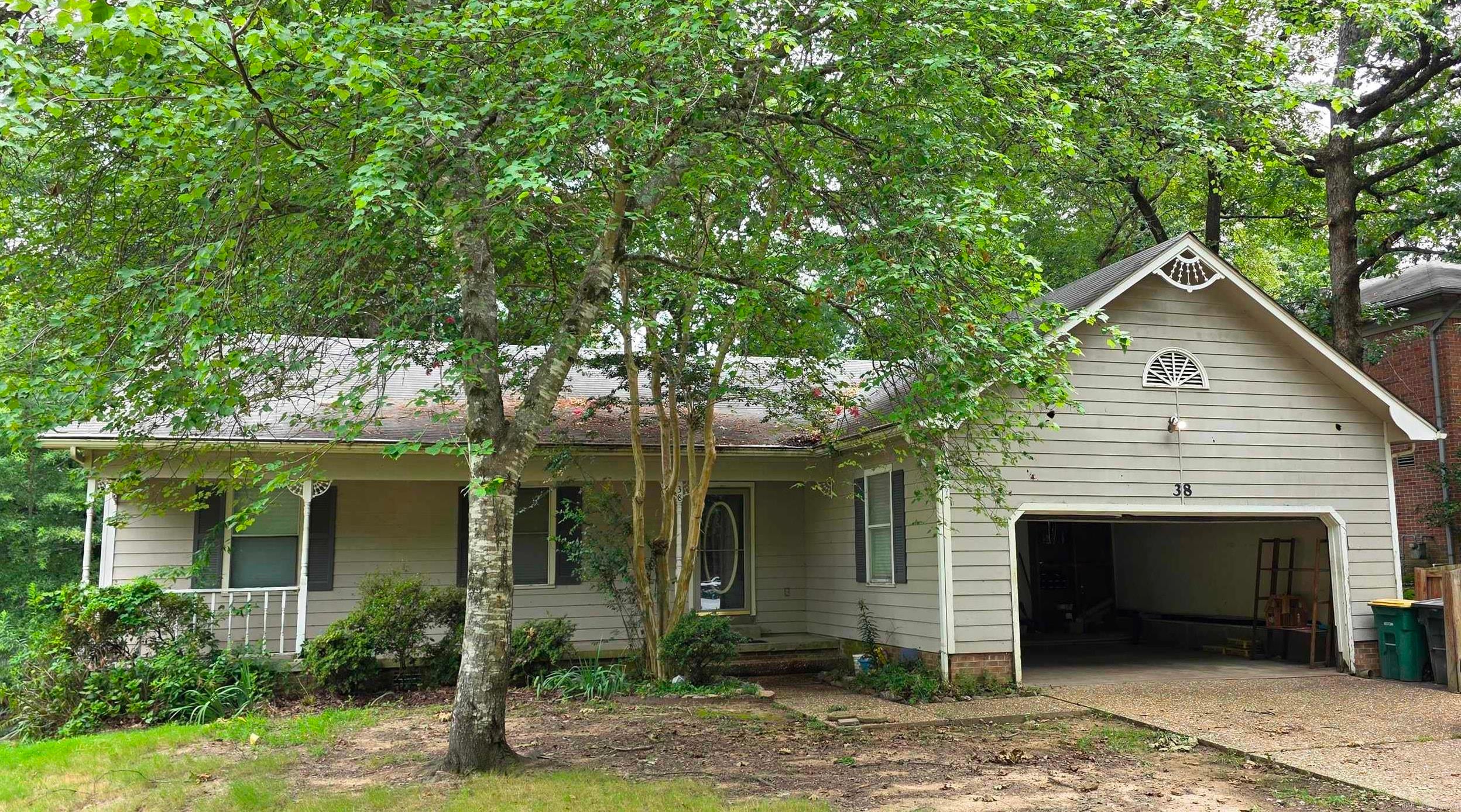 38 Morrison Court — photo