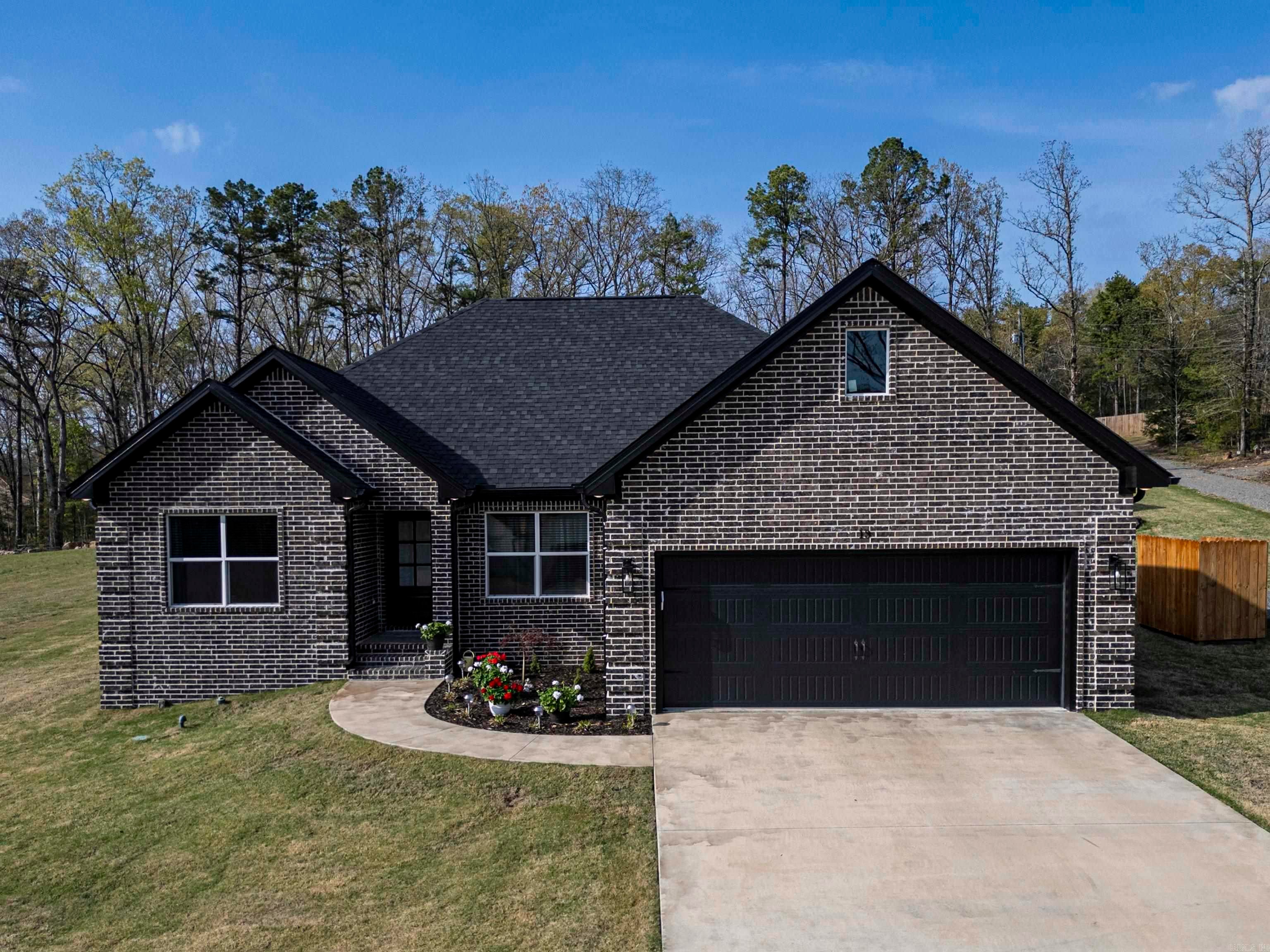 13 Jeremiah Cove — photo