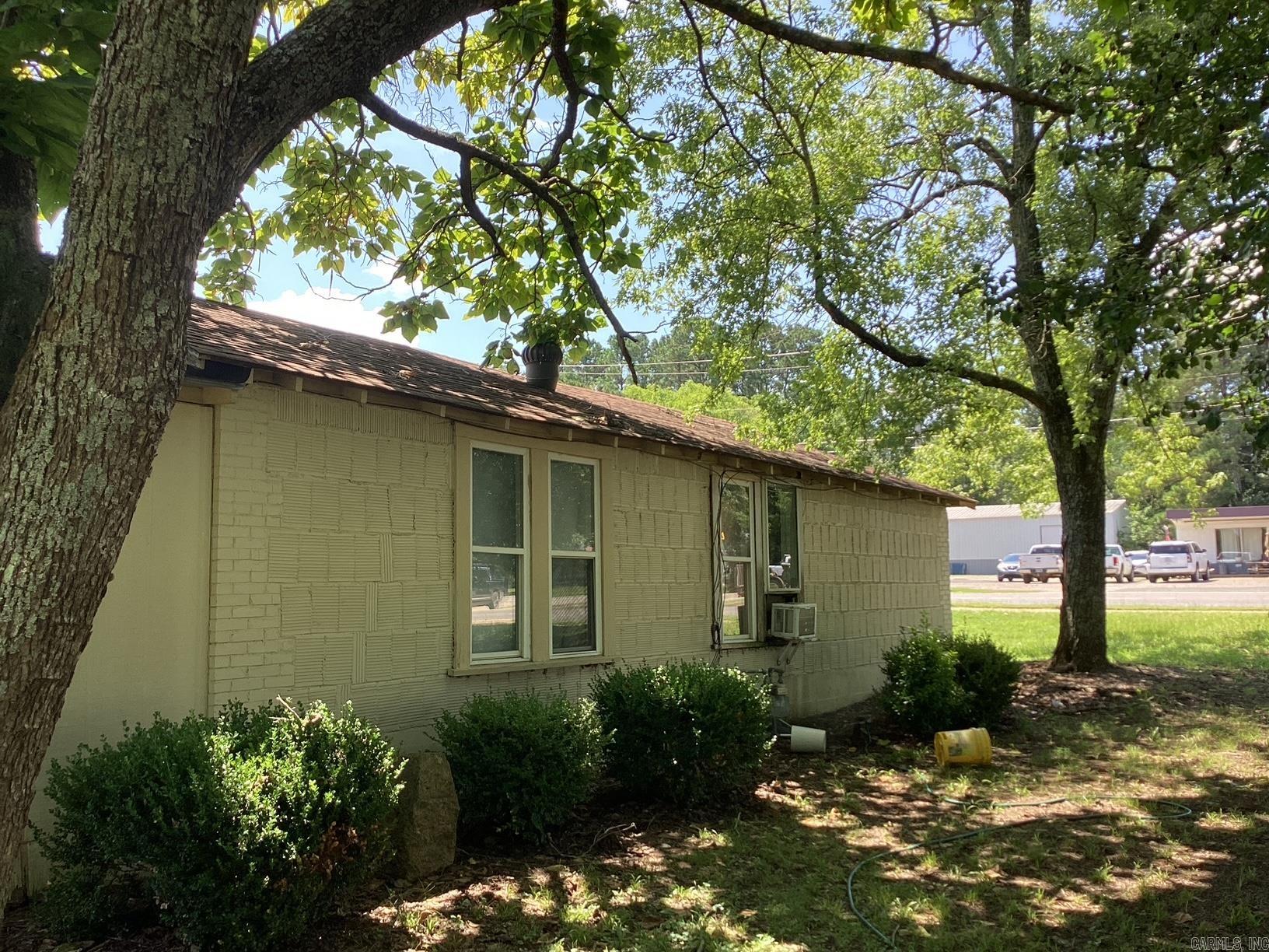 1021 Hwy 24 — photo
