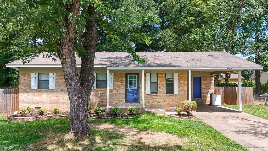 32 Meadowlark Drive — photo